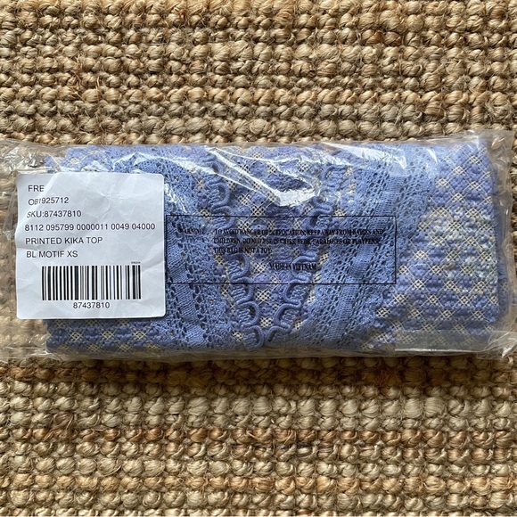 NEW Free People Kika Printed Top In Blue Bell Combo - Picture 6 of 11